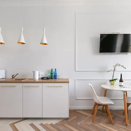 Gagarina 33 - Colorful By Renters