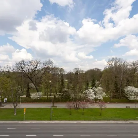 Gagarina 33 - Colorful By Renters Apartament