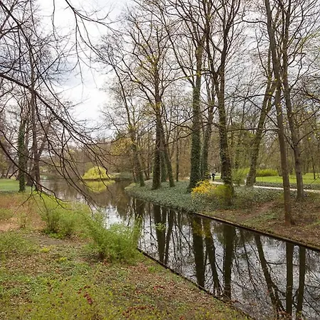 Gagarina 33 - Colorful By Renters *